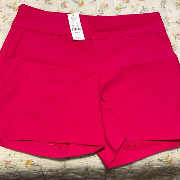 The New York and company short - Picture 1 of 7